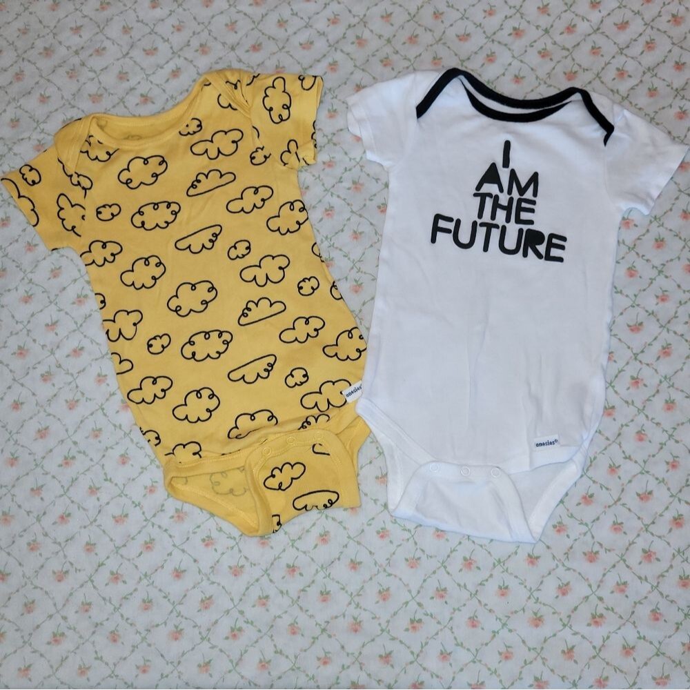 Gerber Size 6-9 Months Yellow & White Bodysuits Onesies